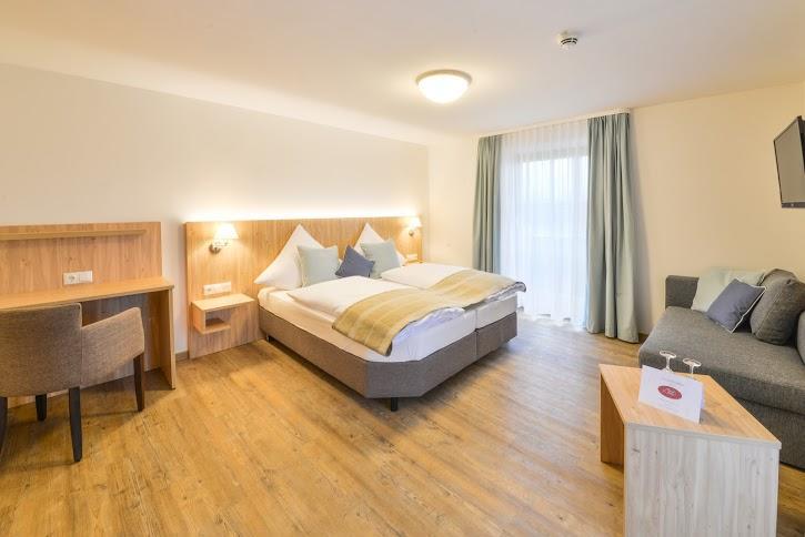 Gasthof Chiemseefischer Grabenstätt Buitenkant foto